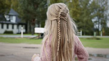 12 Yaşında Cinsiyet Değiştirmek İsteyen Kızın Annesinden Ebeveynlik Mücadelesi