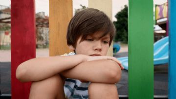 Annesi Tarafından Kız, Babası Tarafından Erkek Olarak Yetiştirilen Çocuk