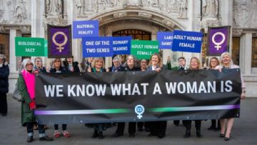 Birleşik Krallık Yüksek Mahkemesi, “Trans Kadınlar Kadın Değildir” Dedi