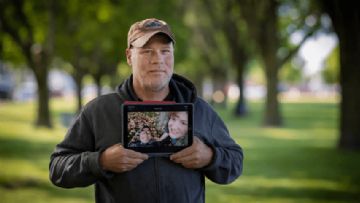 Ebeveynler Çocuklarının Cinsiyetini Değiştirme Süreci Hakkında Konuşuyor