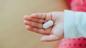 Ergenlik Engelleyiciler: Tanımı, Kullanımı ve Riskleri