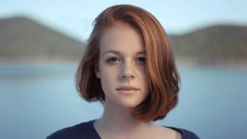 Genç Kızın Transseksüelliğe Giden Yolculuğu: K-Pop, Pandemi, Sosyal Çevre