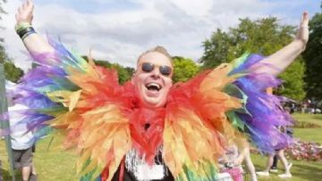 İngiltere ve İskoçya'daki LGBT Kuruluşlarında Çocuk İstismarı Skandalları