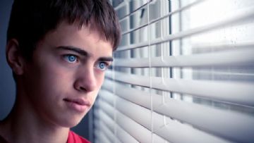 Otizmli Çocuğun Takıntıları: Tek Boynuzlu Atlar, Translık, İntihar