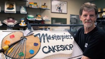 Cinsiyet Değişimini Kutlayan Bir Pasta Yapmayı Reddeden Pastacı Davalık Oldu