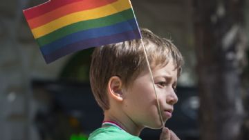 Reşit Olmayanlarda Cinsiyet Değiştirme ve Cinsiyet Disforisi 