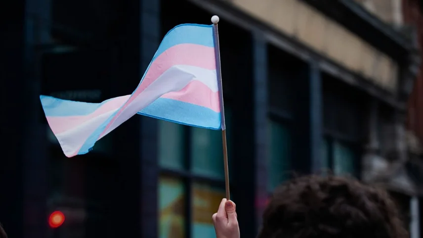 Çocuk Pornosu İzleme Suçunu Cinsiyet Kimliğiyle Aklama Skandalı