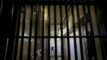 Transseksüel Kadın Olduğunu İddia Eden Adam, Kadın Mahkuma Tecavüz Etti